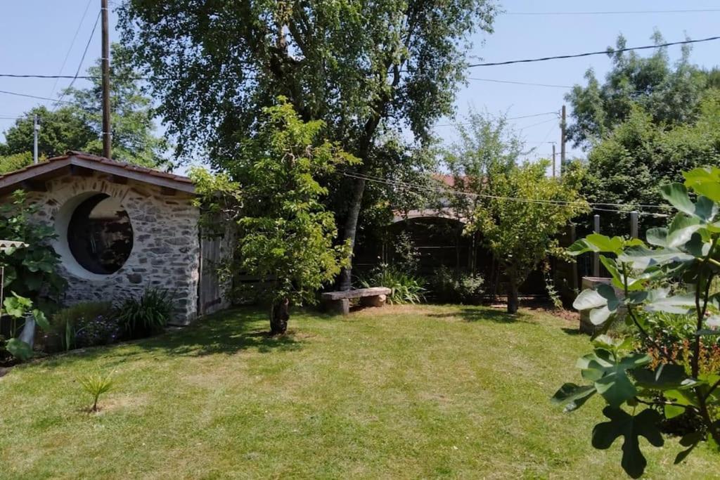 Maison A La Campagne Les Brouzils Экстерьер фото